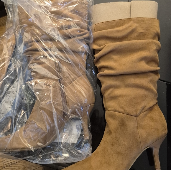 NINE WEST , women's high top heel size 5.5 - Picture 6 of 8